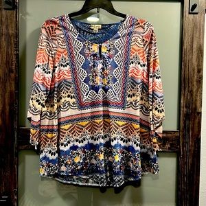 World Unity Woman elbow sleeve blouse. Beautiful in color, size 1X   EUC